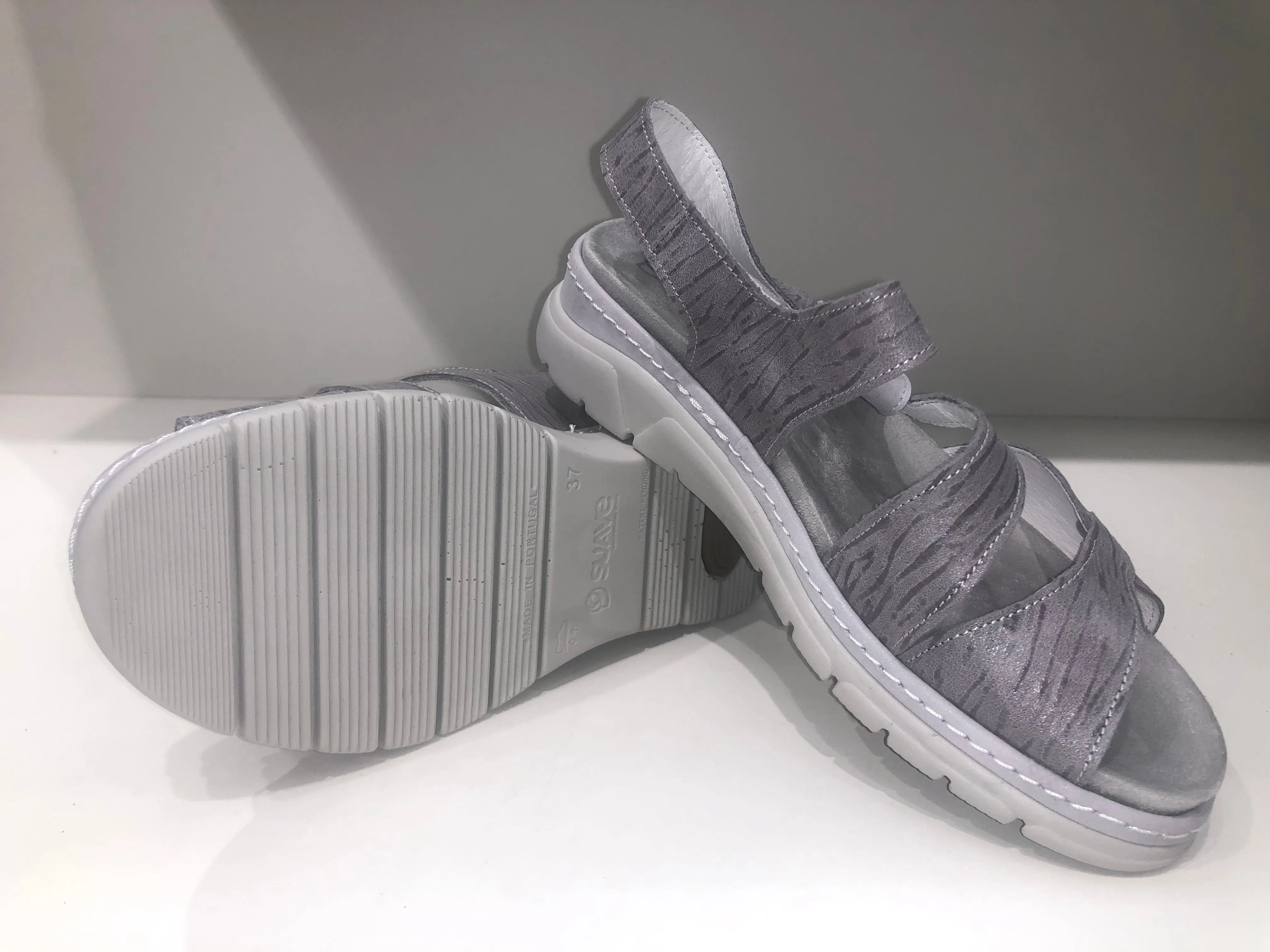 3372 GRAY