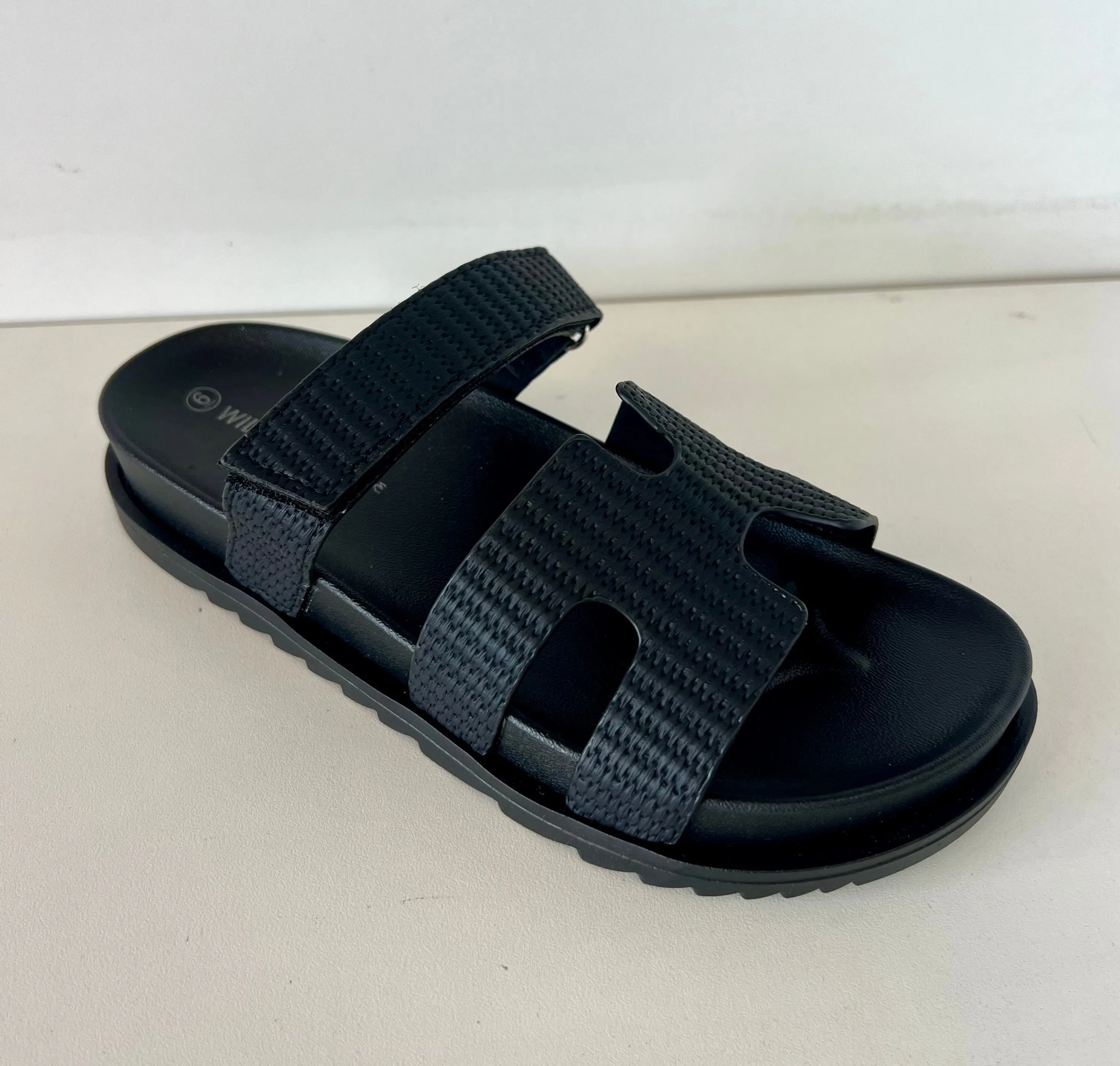 AILEEN-10B Black Raffia