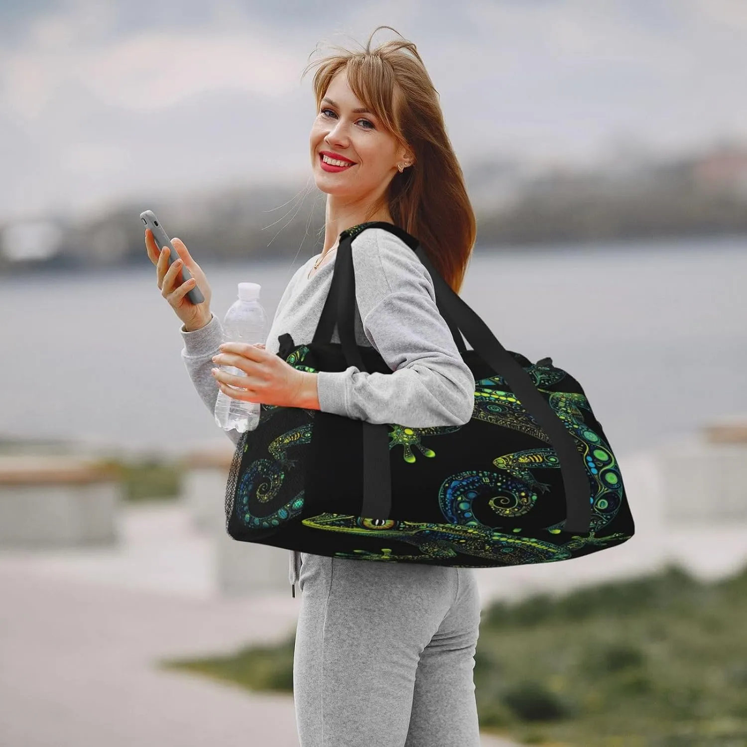 Chameleon Theme Travel Duffel Bag with Strap Multi Pockets Sports Bag Handbag Large Shoulder Bag for Gym Weekend Fitness Camping