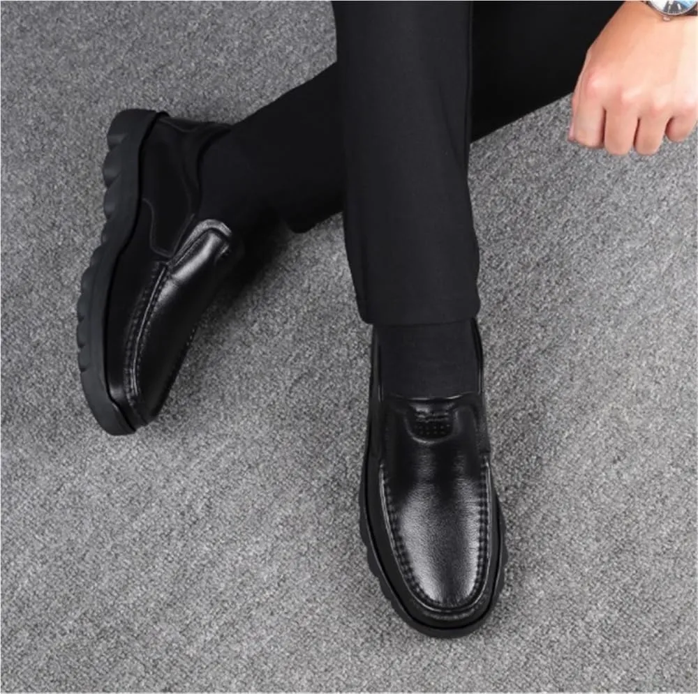 Comfortable Lightweight Outdoor Slip-ons Loafers for Men Stitching Details Breathable Genuine Leather Flat Heel