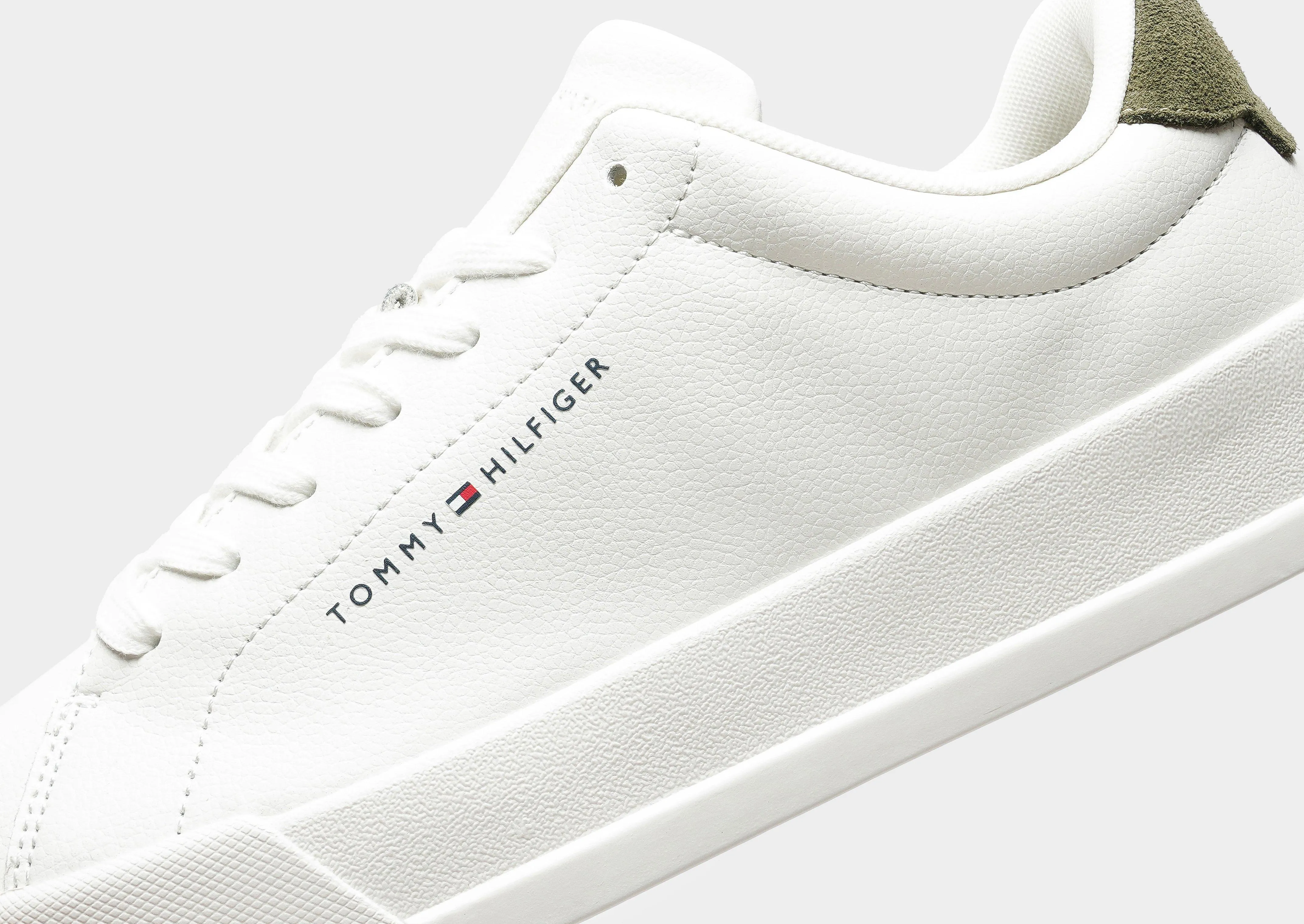 Court Leather Grain Essential