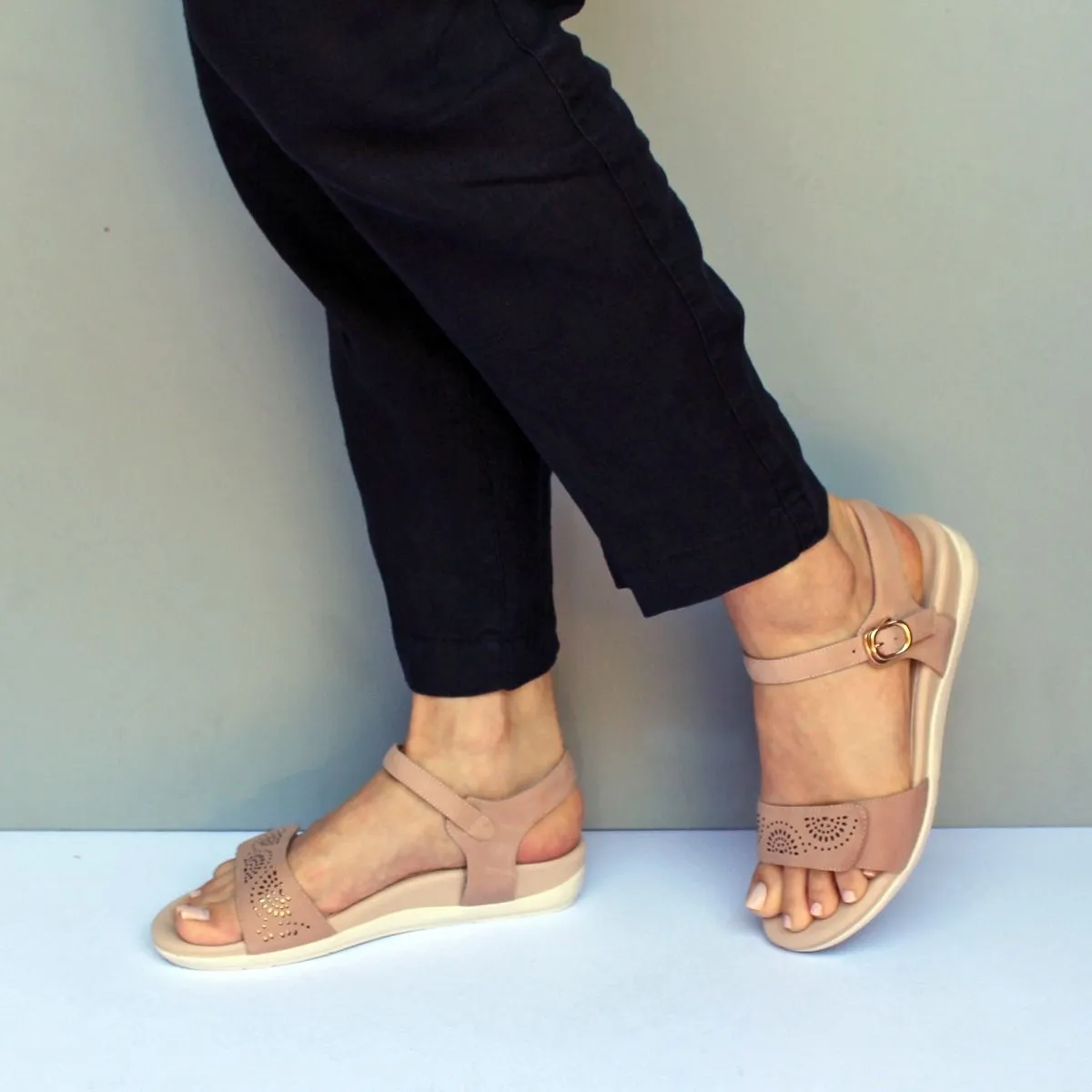 Dr Kong Kendra Light Beige Sandals