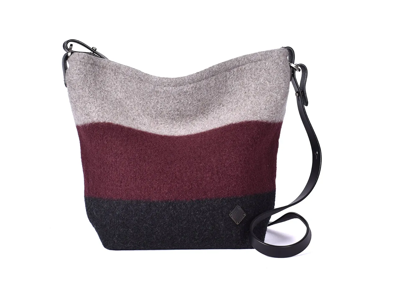 Explorer - Garnet Raven Color Block