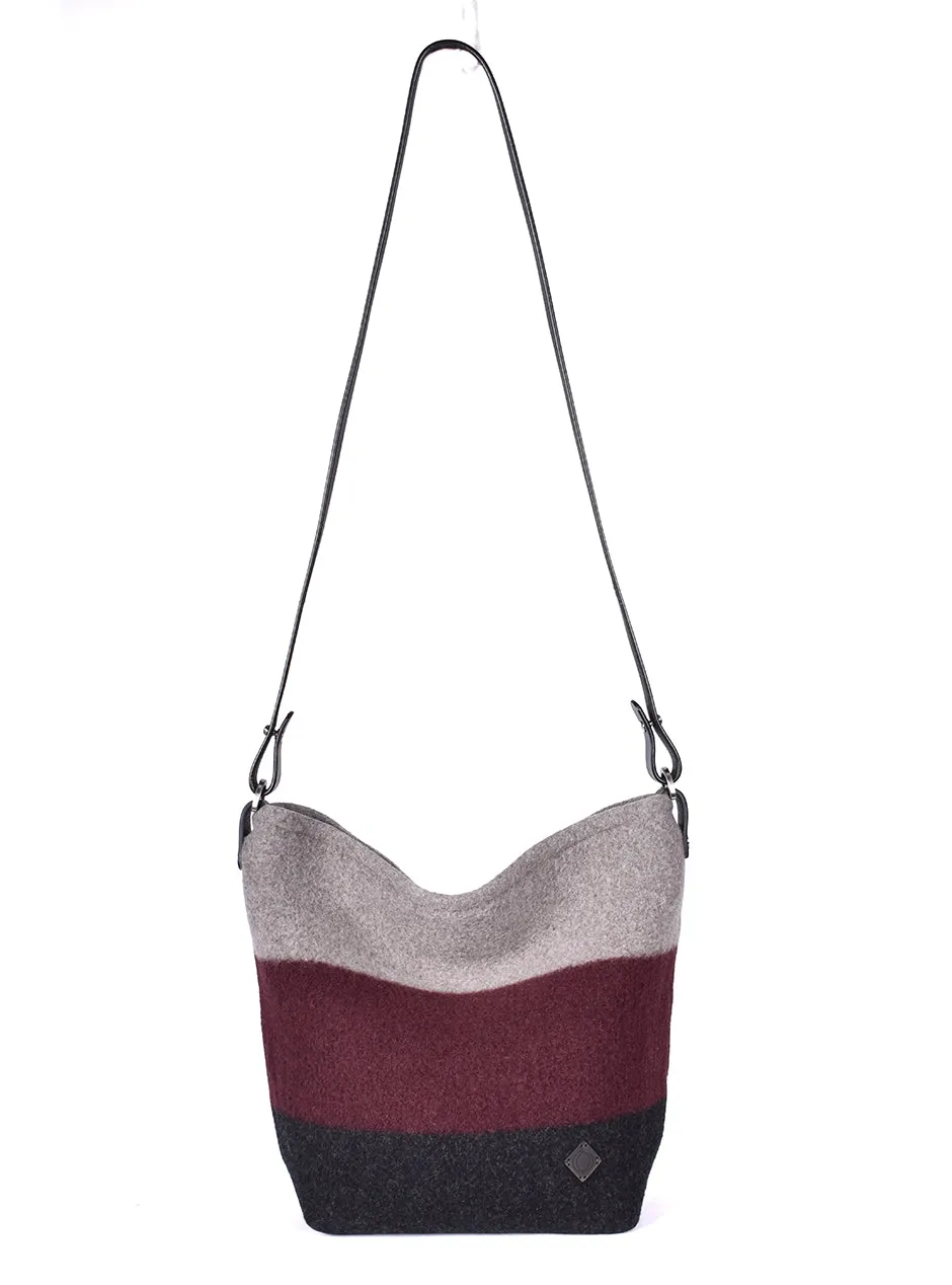Explorer - Garnet Raven Color Block