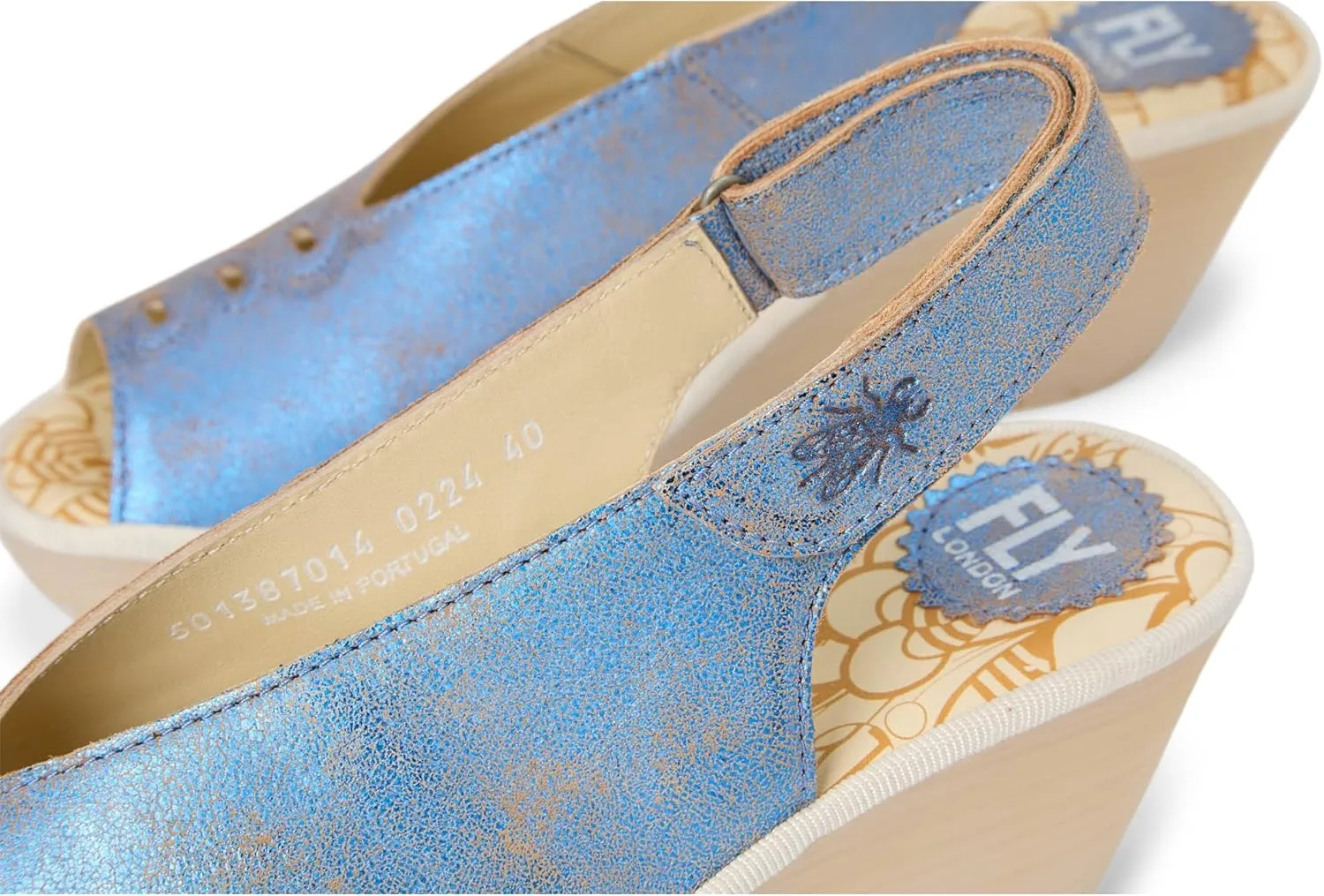 FLY London Women's Yeay387fly Wedge Sandal
