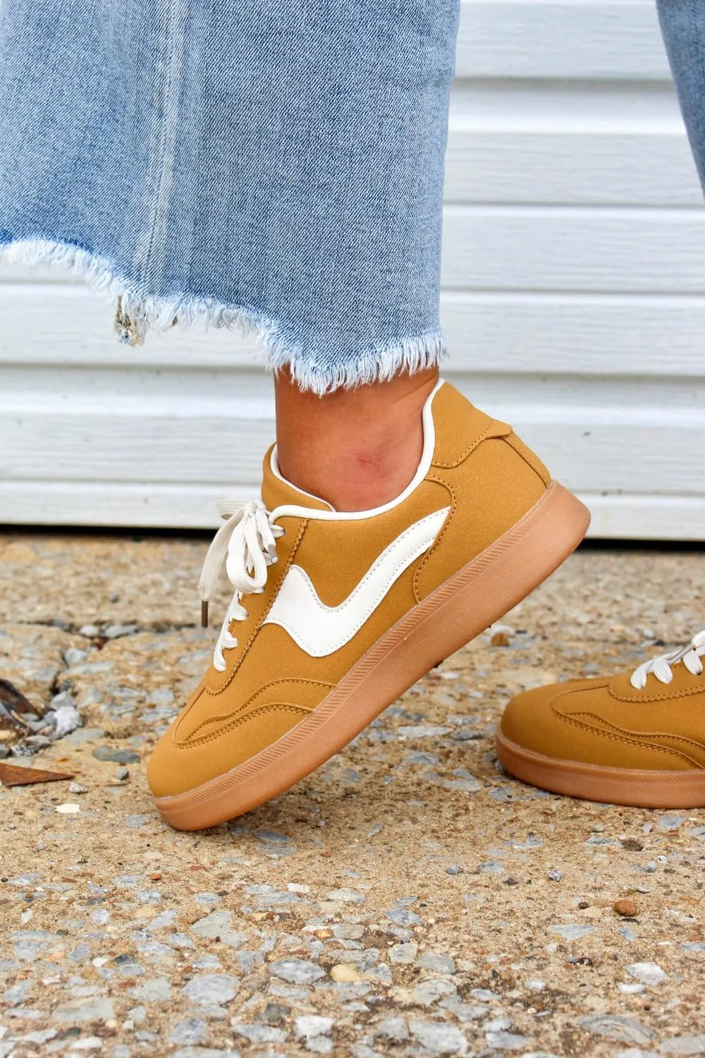 Forever Link Modern-12 Women's Low Top Lady Sneakers Lace-up Fashion Shoes