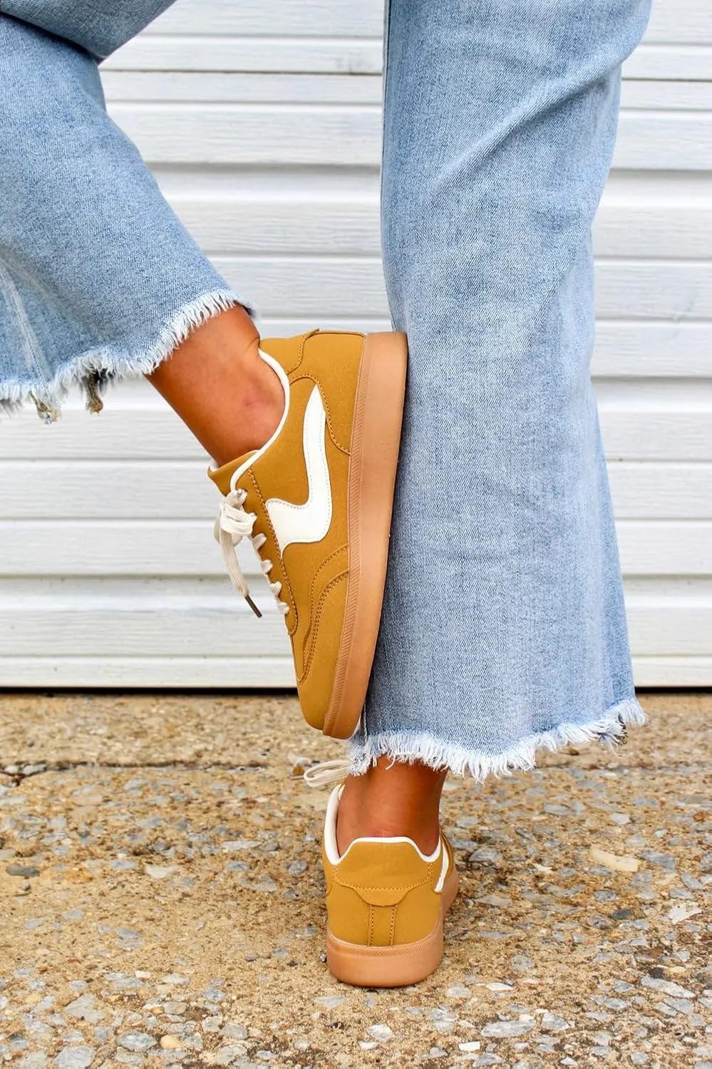 Forever Link Modern-12 Women's Low Top Lady Sneakers Lace-up Fashion Shoes