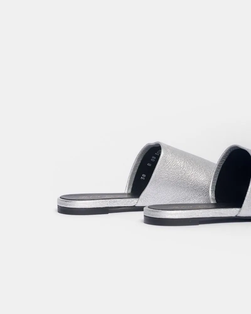 Gigy Slide in Silver