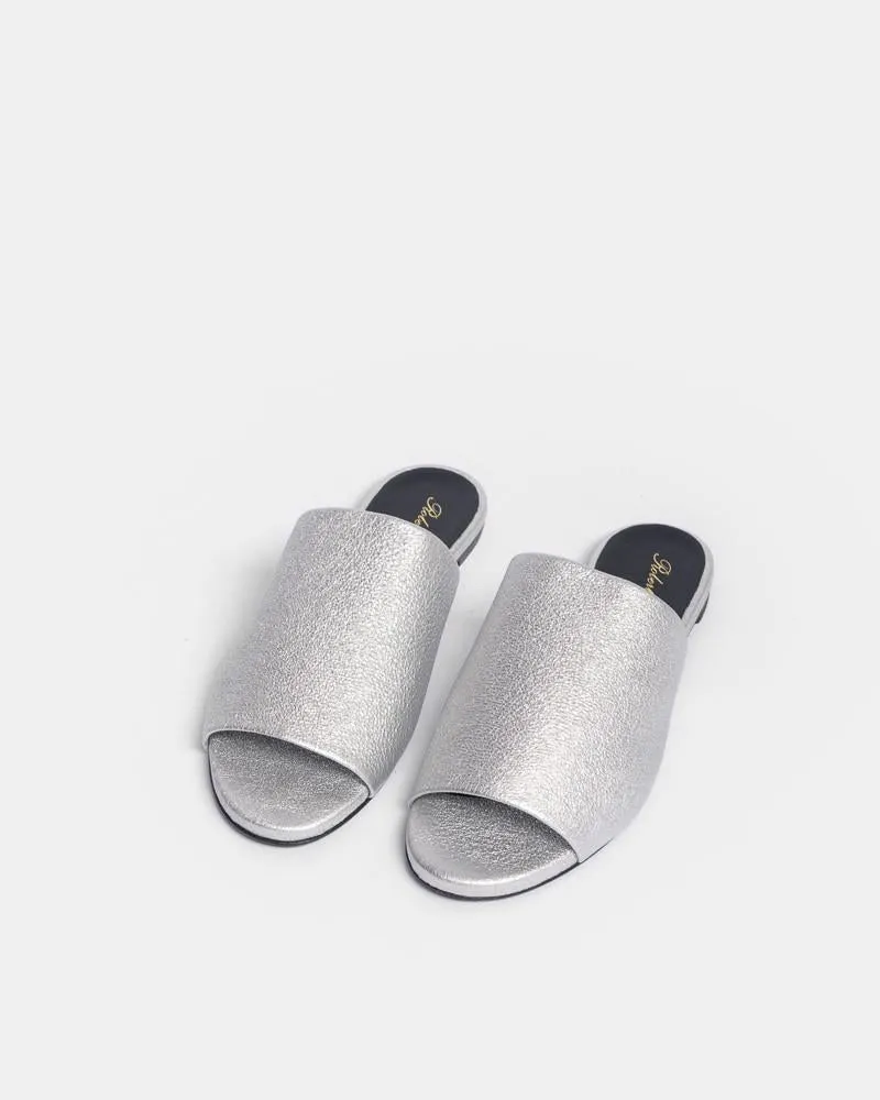 Gigy Slide in Silver