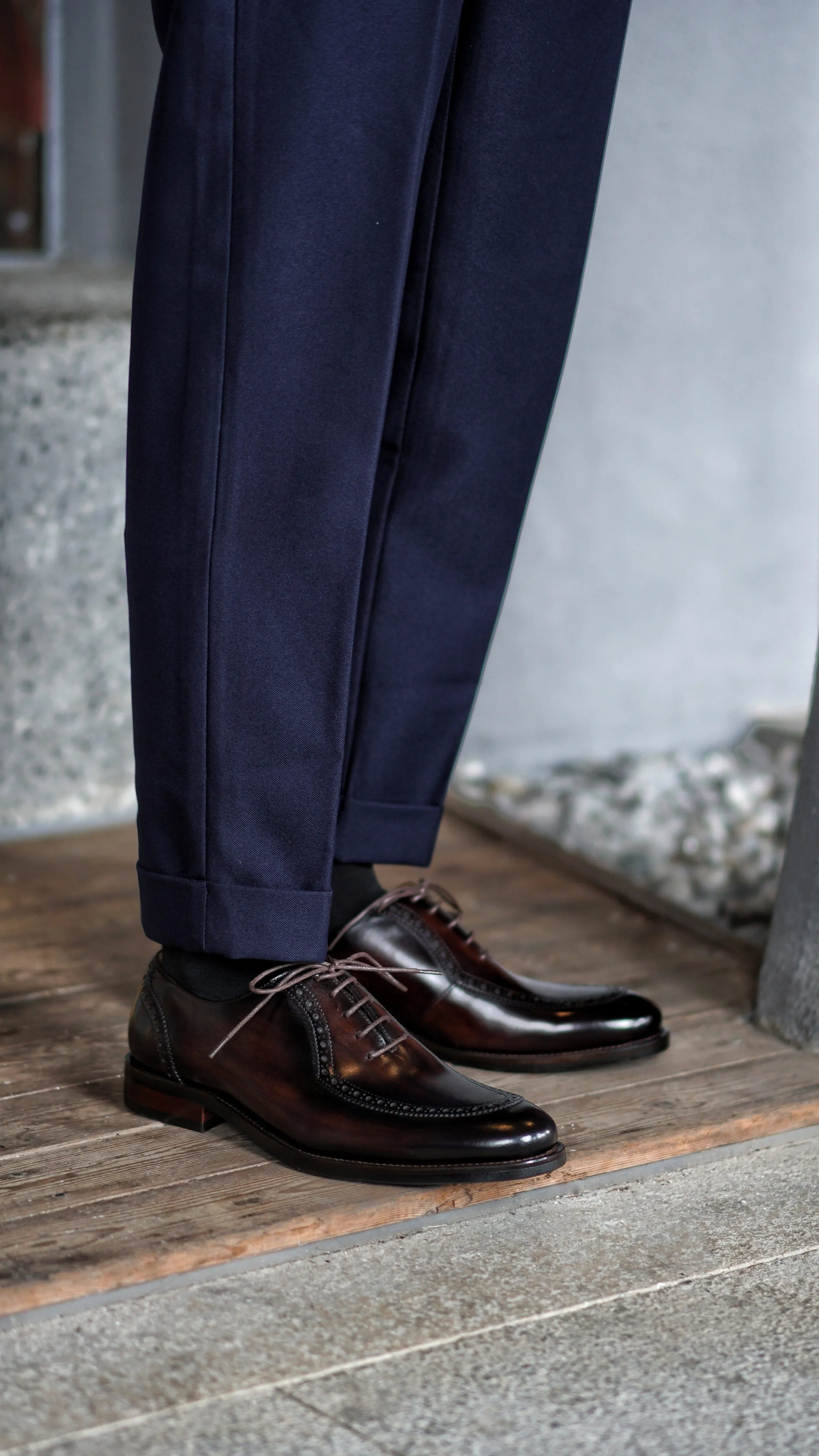 Handcrafted Brown Oxford Brogue Dress Shoes | Wingtip Detailing