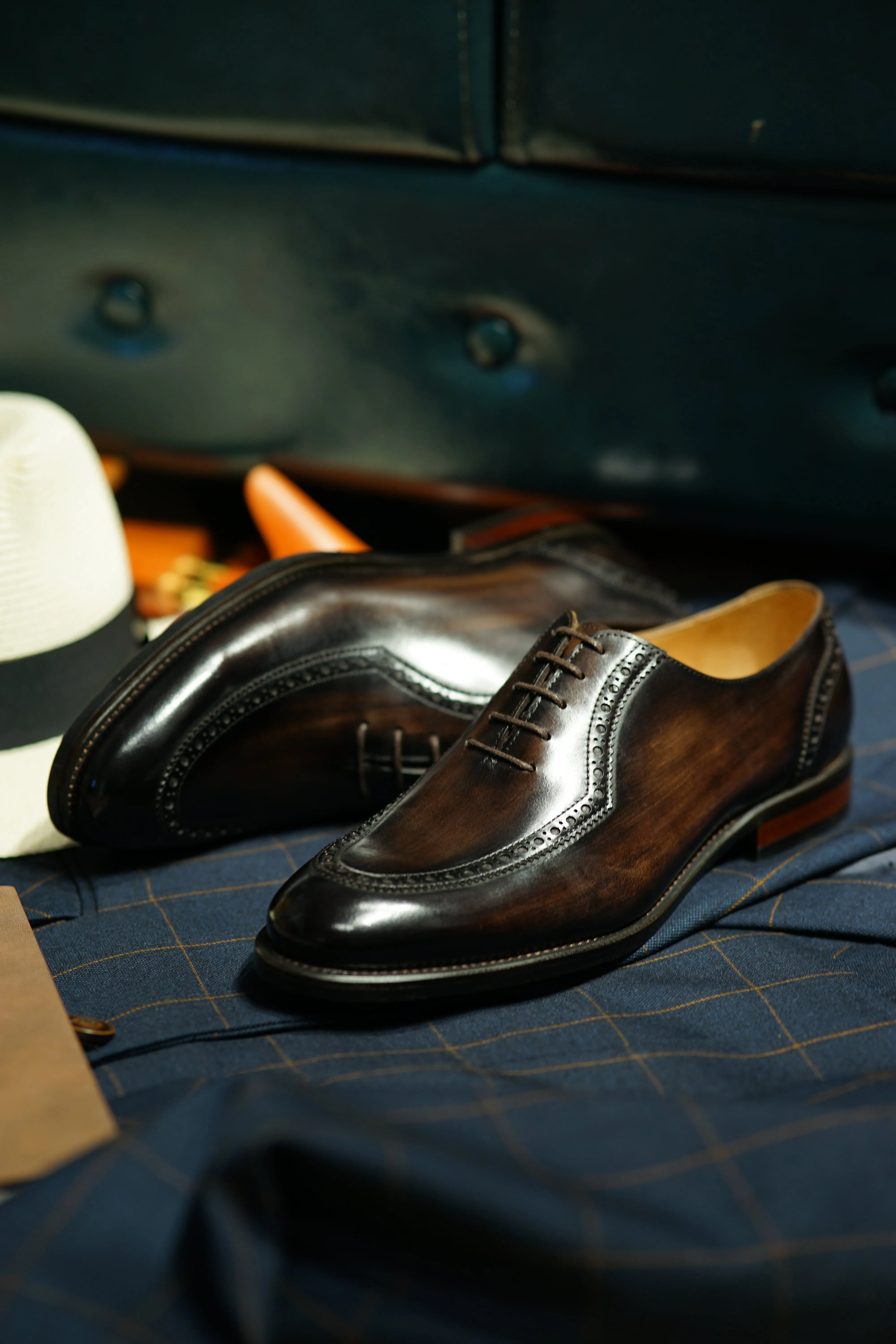 Handcrafted Brown Oxford Brogue Dress Shoes | Wingtip Detailing