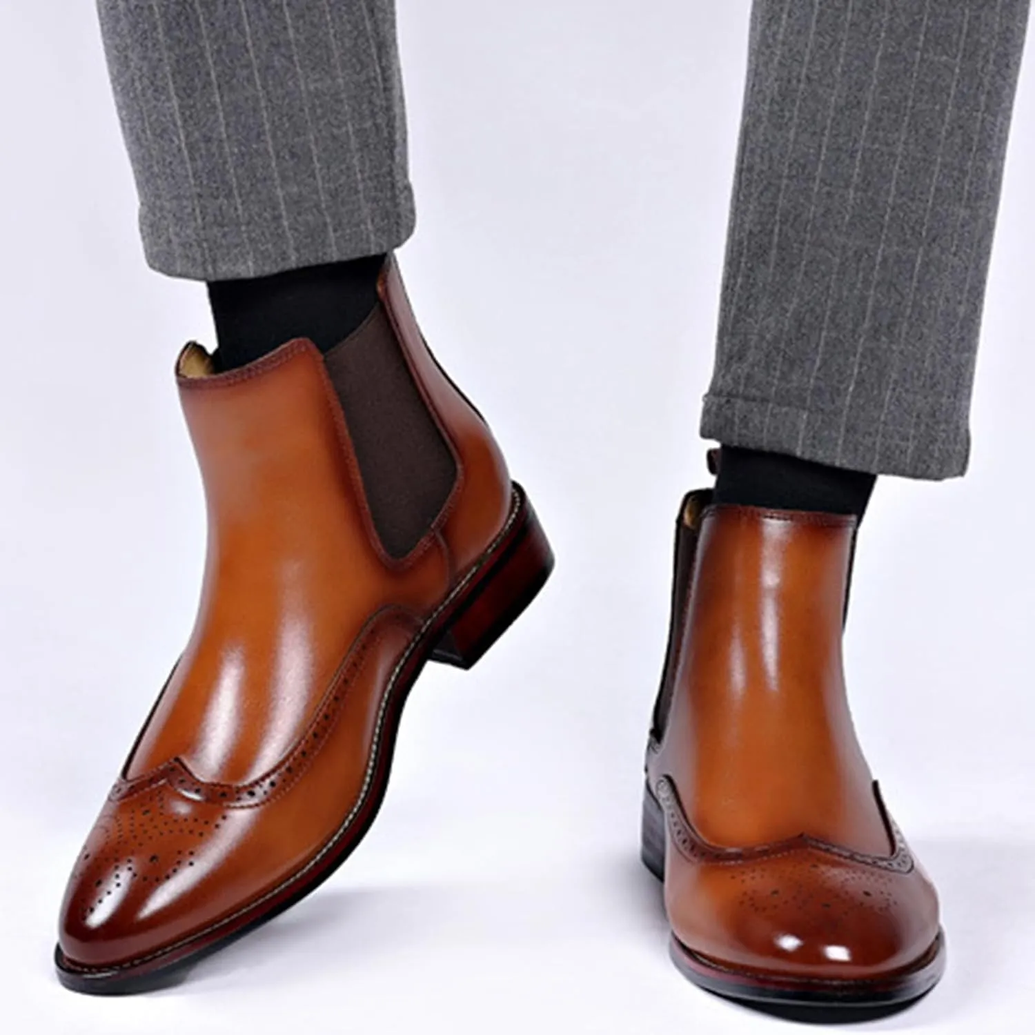Men's Leather Wingtip Carving Dress Oxford Boots Fashion British Style Pointed Toe Elastic Band Slip On Chelsea Boots Casual Business Formal Ankle Boots