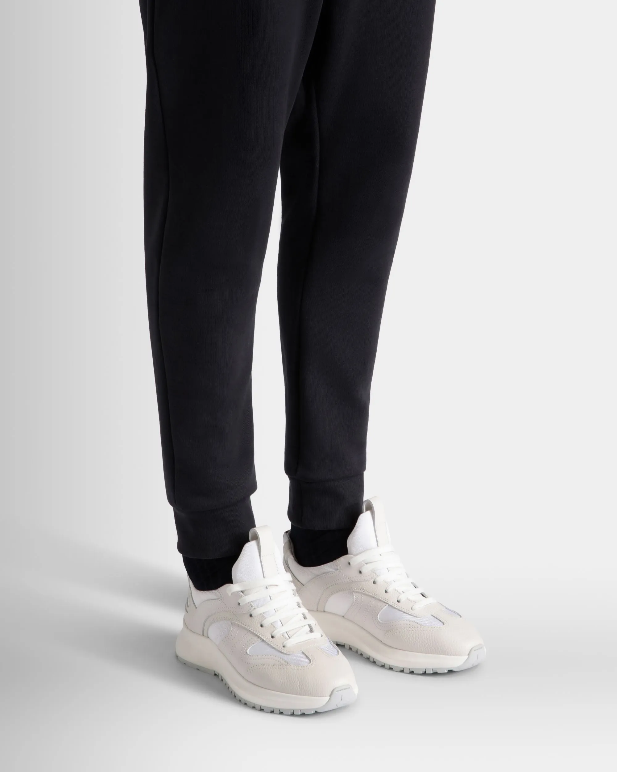 Outline Sneaker In White Leather And Nylon