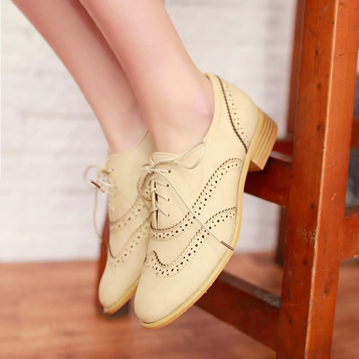 Roimaash Casual Oxford Shoes for Women Wingtip Flat Business Work Shoes