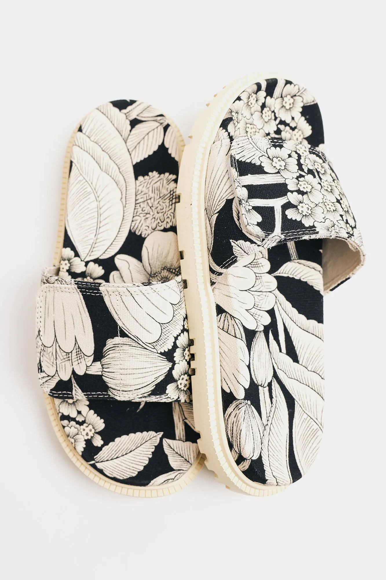 SANDAL (E0752/109/901)