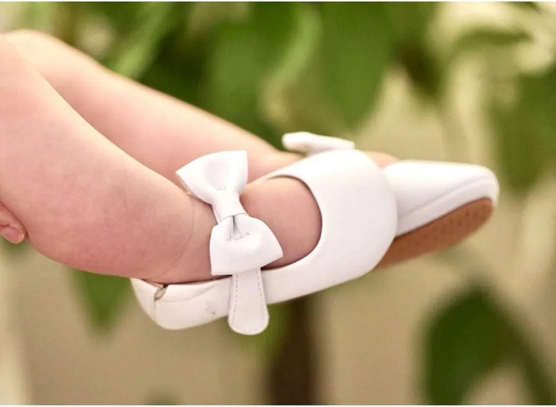 Soft Leather Baby Moccasins – Perfect for Early Walkers!