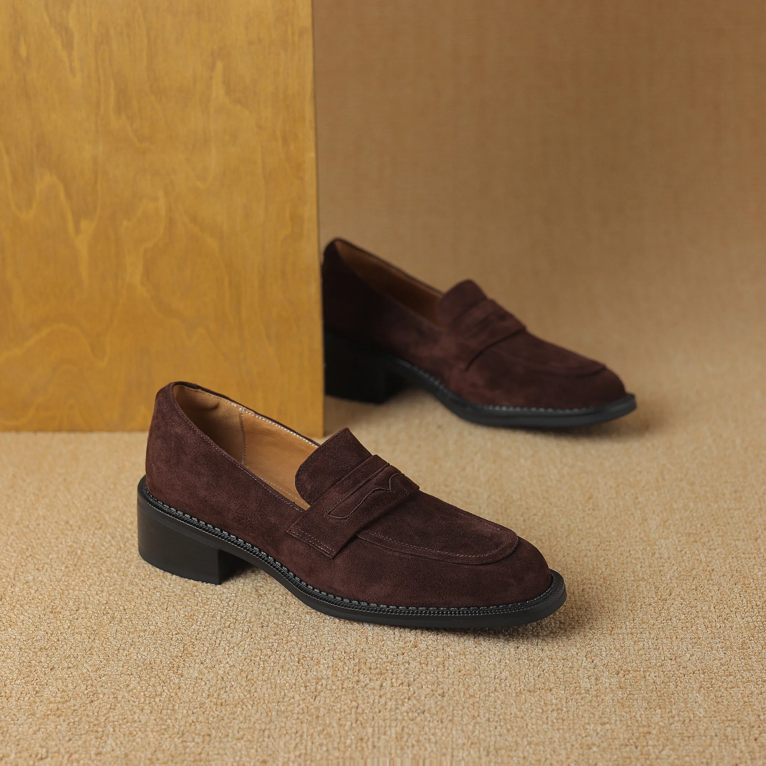 Women's Suede Handmade Block Low Heeled Penny Loafers
